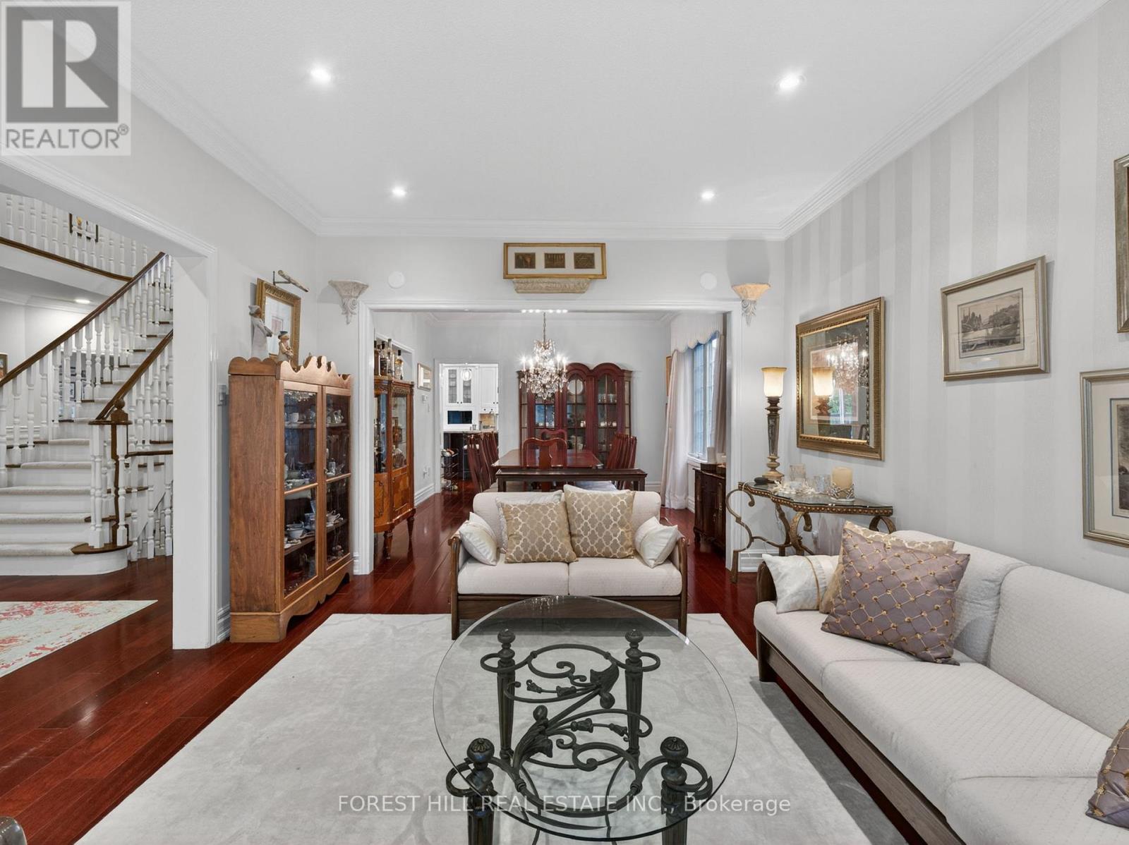 60 Gatcombe Circle, Richmond Hill, Ontario  L4C 9P5 - Photo 8 - N13024286