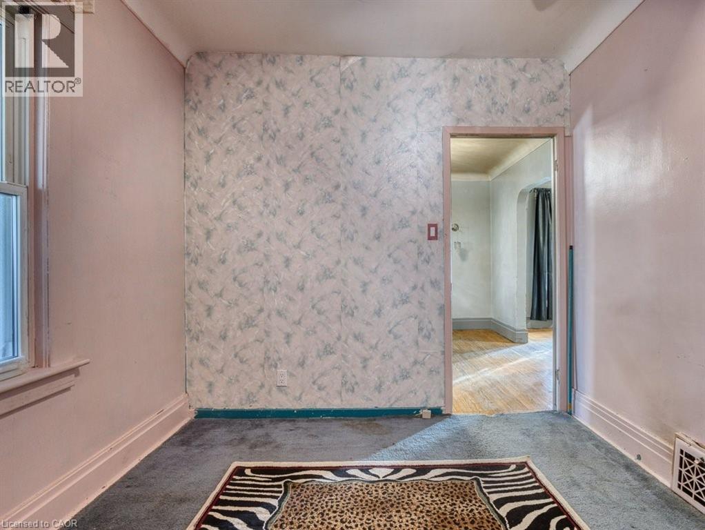 37 Kernahan Street, St. Catharines, Ontario  L2R 4T1 - Photo 11 - 40816116