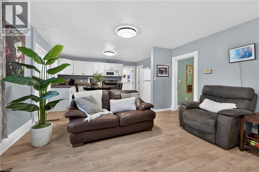 149 Elgin Street, Brantford, Ontario  N3A 5A4 - Photo 9 - 40822732