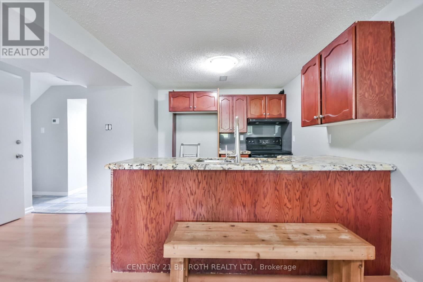 74 Baldwin Lane, Barrie (Allandale), Ontario  L4N 2W3 - Photo 23 - S13024114