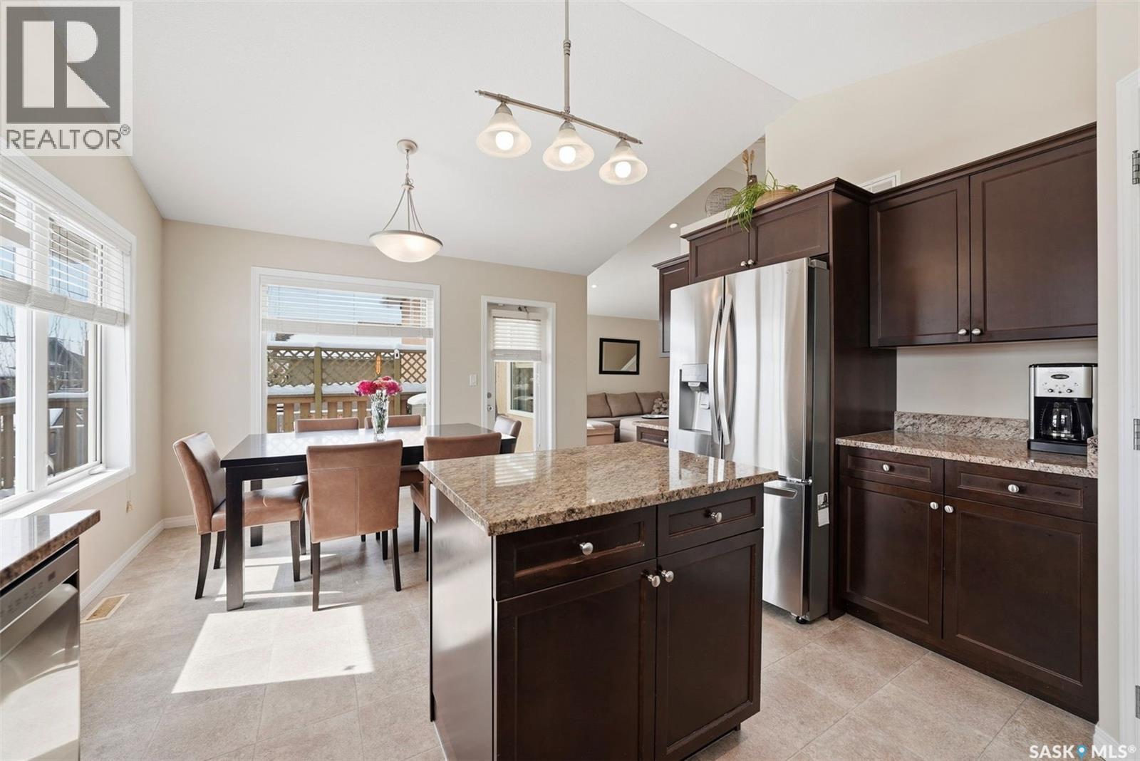 1218 Rempel Crescent, Saskatoon, Saskatchewan  S7T 0M2 - Photo 11 - SK033358