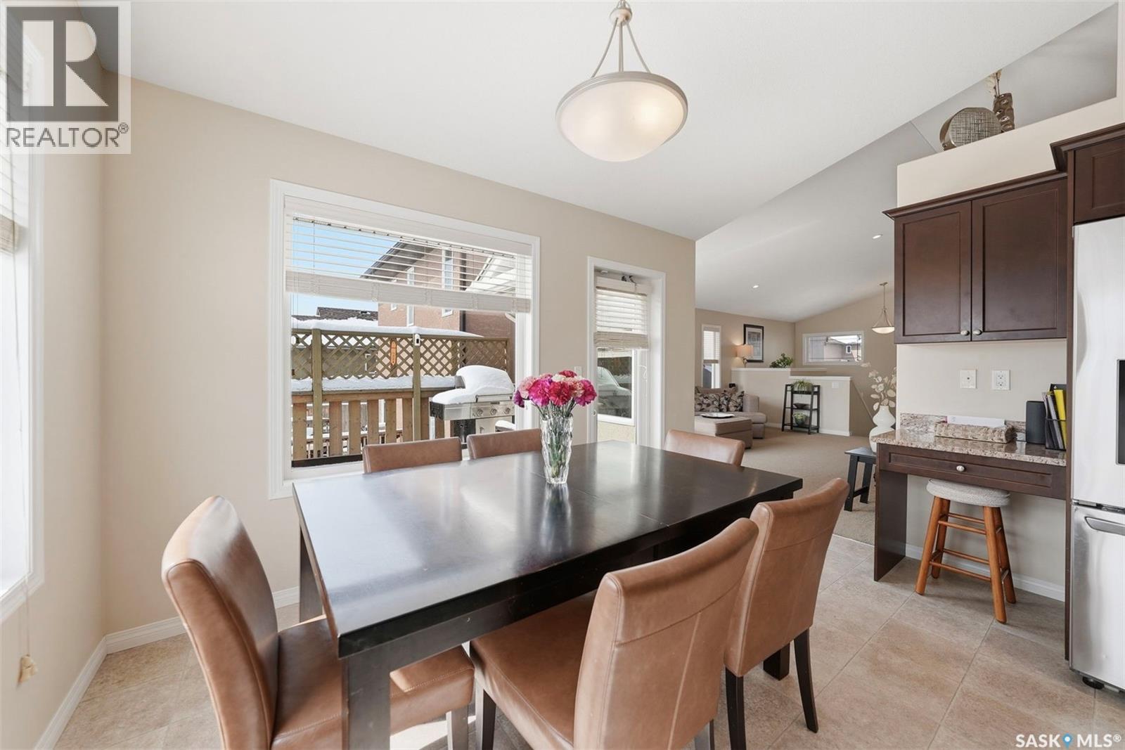 1218 Rempel Crescent, Saskatoon, Saskatchewan  S7T 0M2 - Photo 6 - SK033358