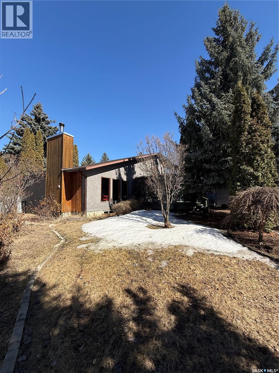 230 Baker Place, Saskatoon, Saskatchewan  S7N 3L1 - Photo 2 - SK033354