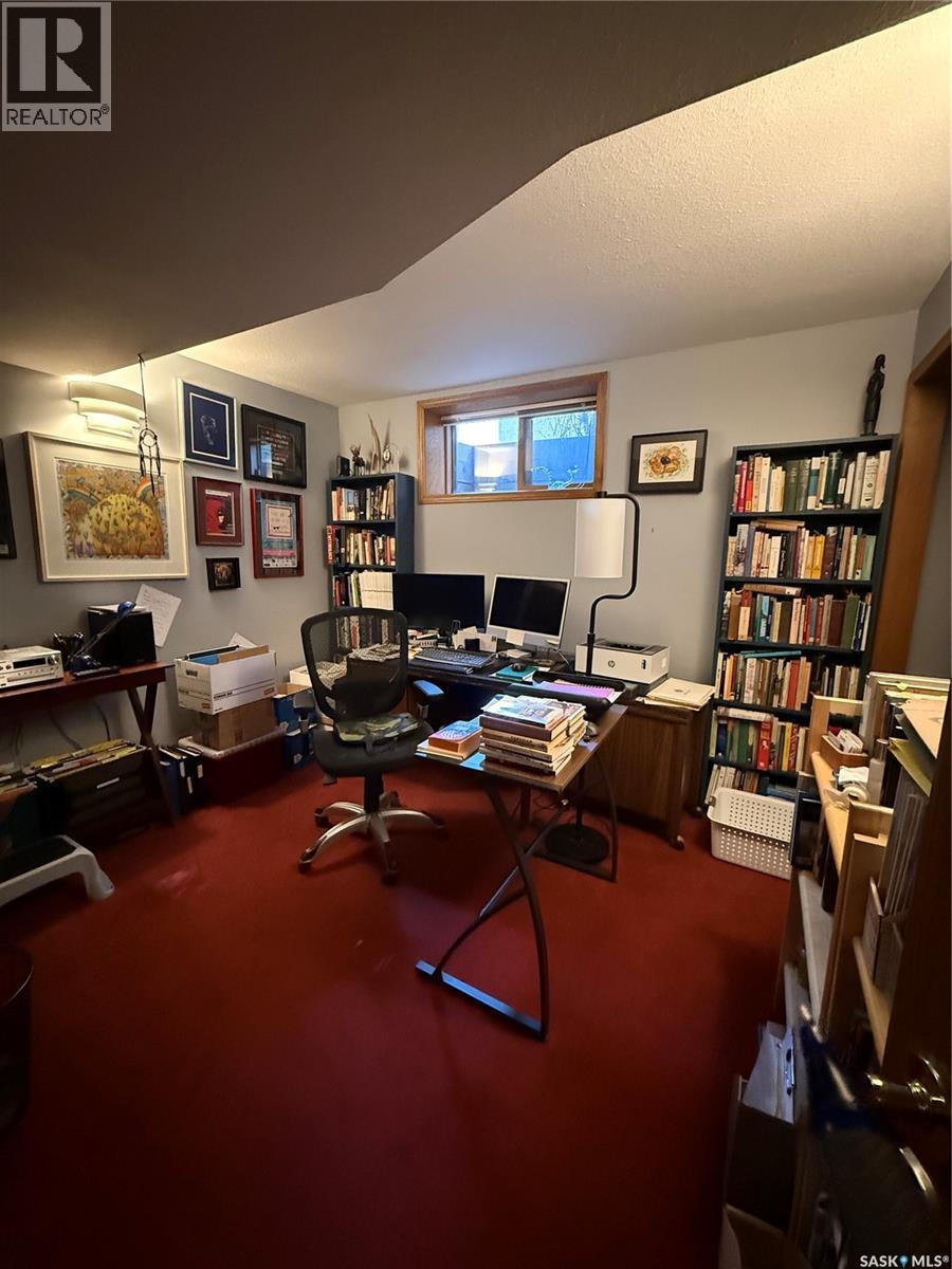 230 Baker Place, Saskatoon, Saskatchewan  S7N 3L1 - Photo 25 - SK033354