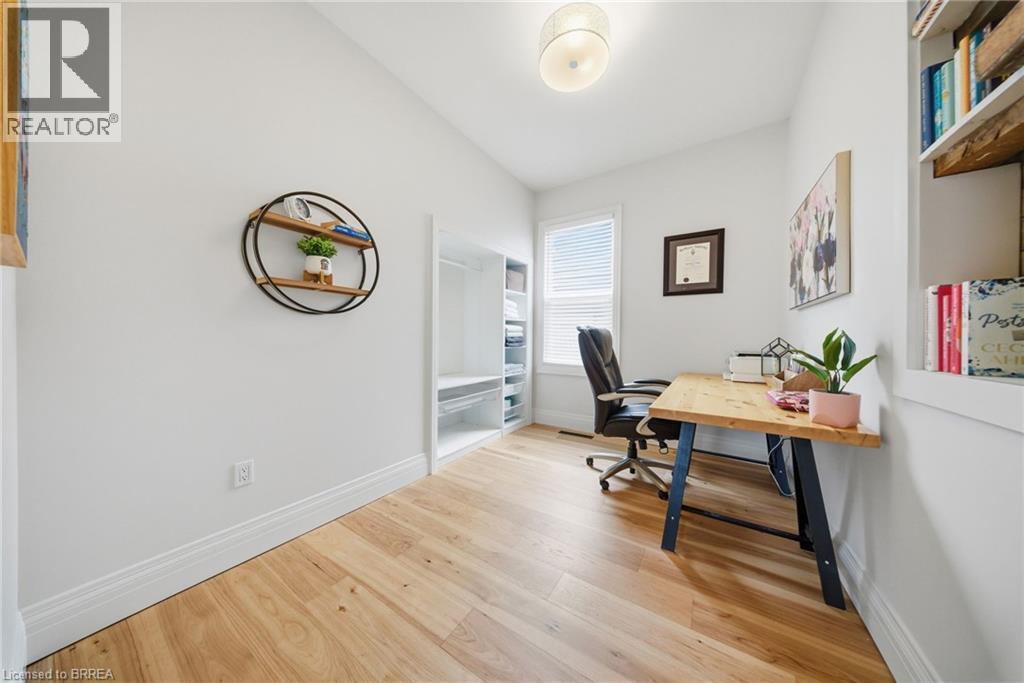 62 Walnut Street, Brantford, Ontario  N3T 1H2 - Photo 11 - 40821936