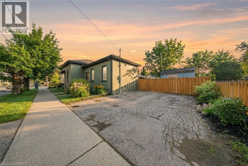 62 Walnut Street, Brantford, Ontario  N3T 1H2 - Photo 20 - 40821936