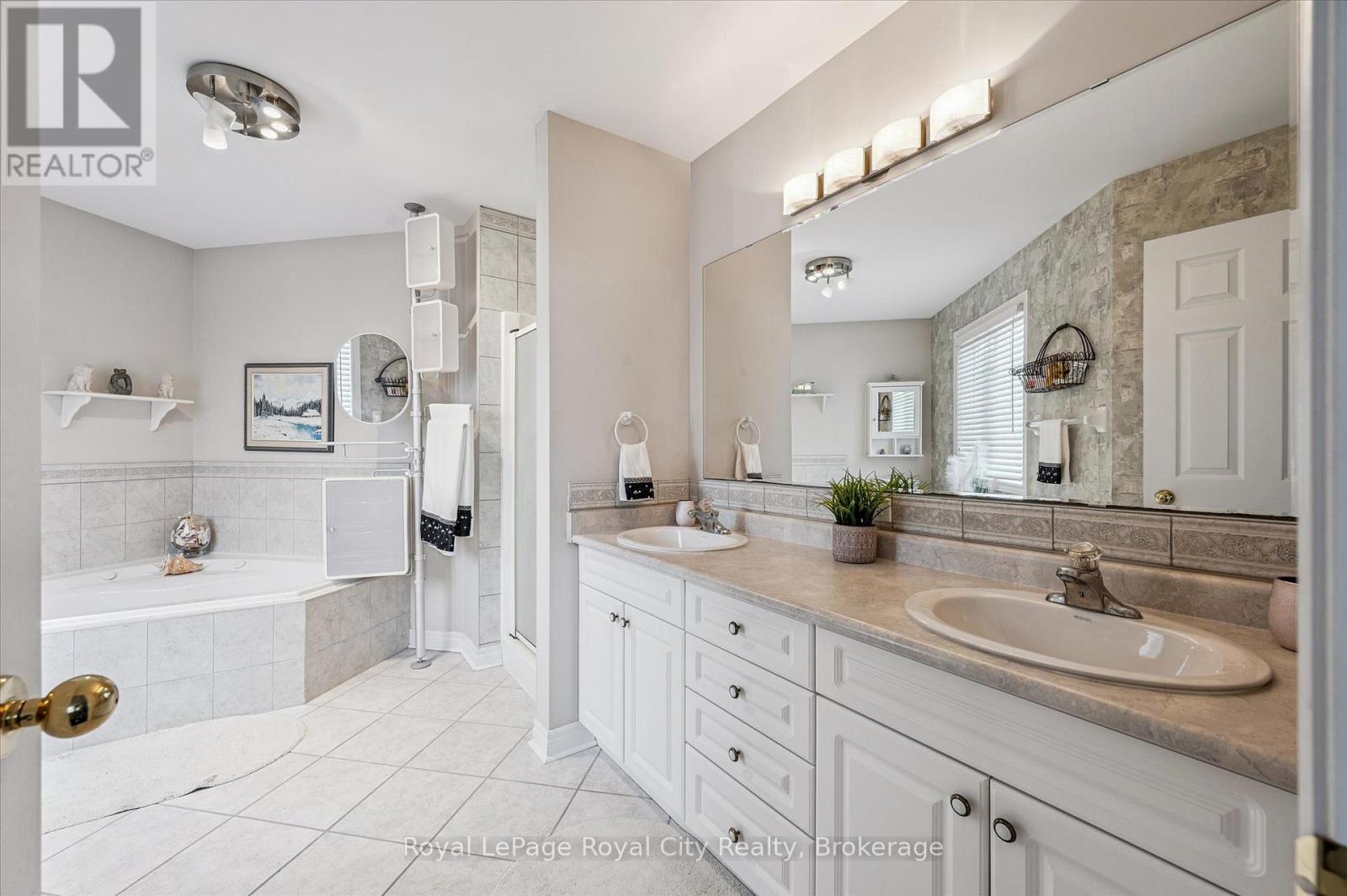 87 Law Drive, Guelph, Ontario  N1E 7J7 - Photo 21 - X12898684