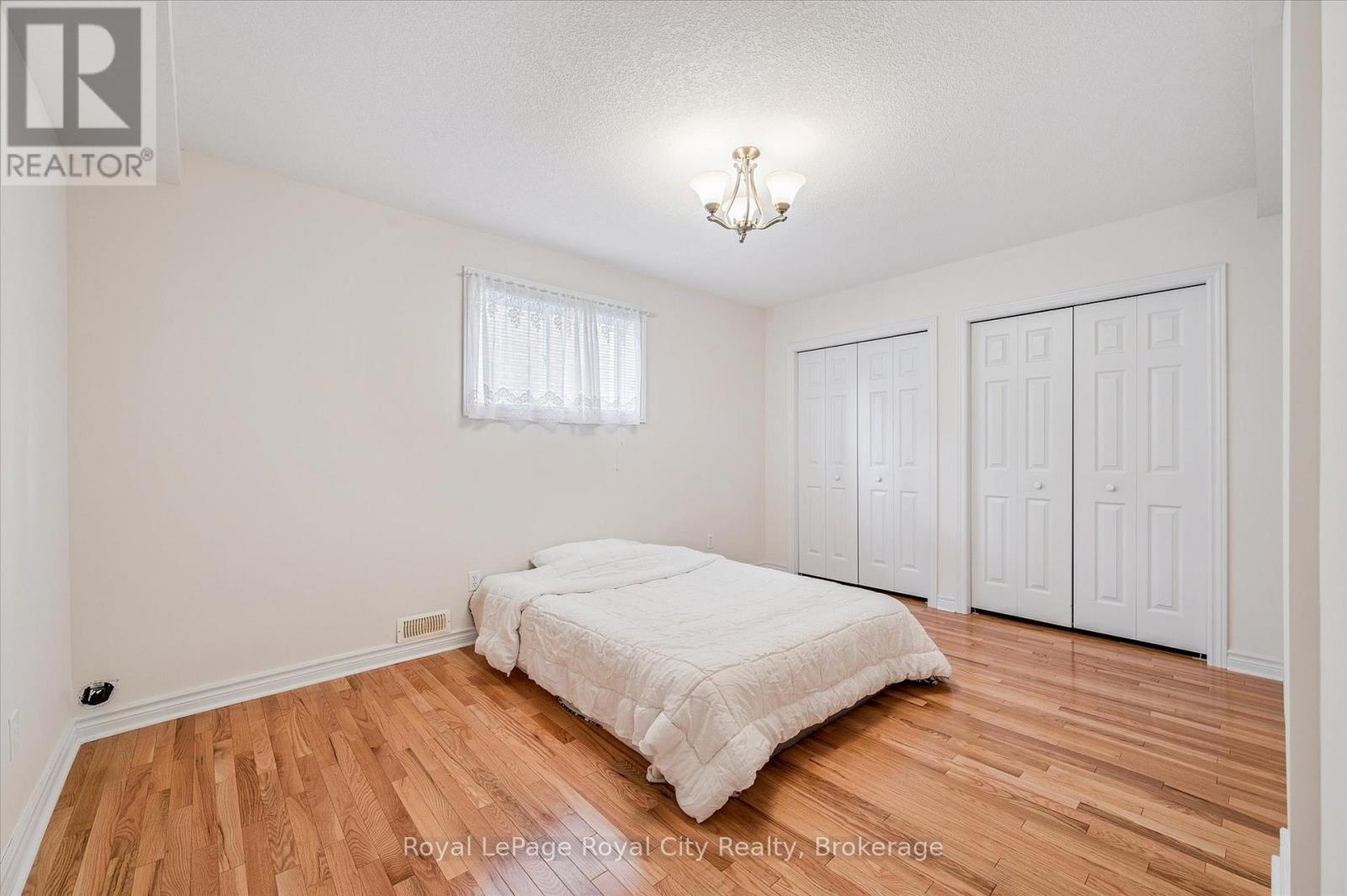 87 Law Drive, Guelph, Ontario  N1E 7J7 - Photo 35 - X12898684