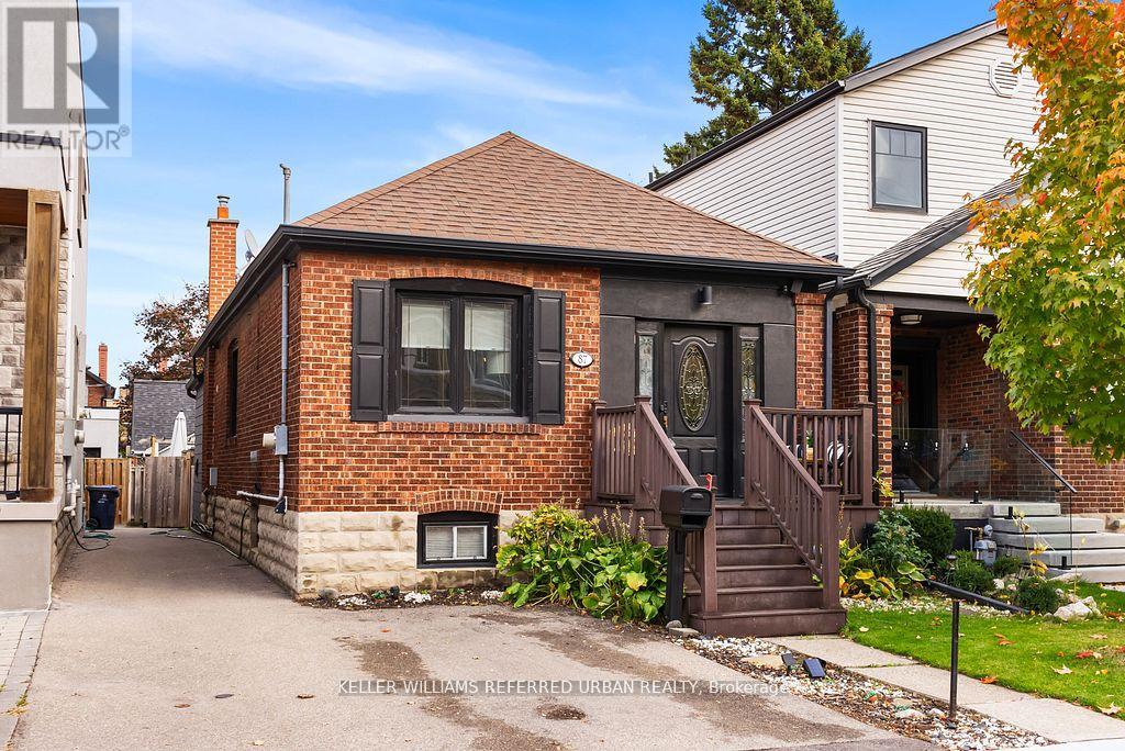 87 FOURTH STREET, Toronto, Ontario