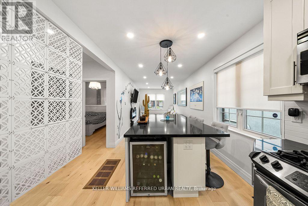 87 Fourth Street, Toronto, Ontario  M8V 2Y4 - Photo 12 - W13023964