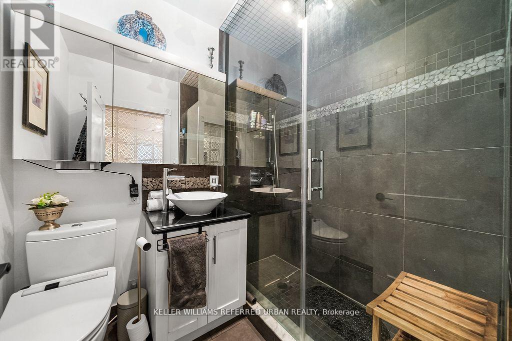 87 Fourth Street, Toronto, Ontario  M8V 2Y4 - Photo 20 - W13023964