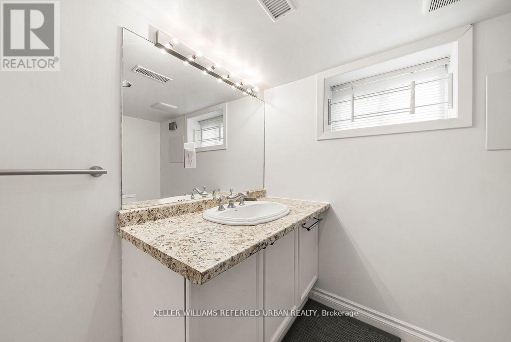 87 Fourth Street, Toronto, Ontario  M8V 2Y4 - Photo 38 - W13023964