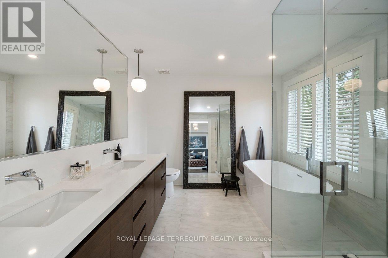 94 Kingsway Crescent, Toronto, Ontario  M8X 2R9 - Photo 25 - W13024008