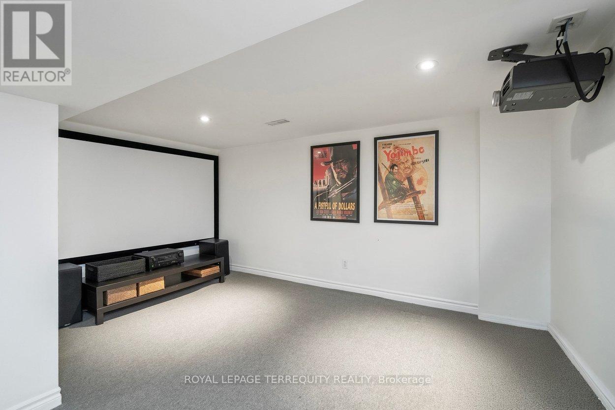 94 Kingsway Crescent, Toronto, Ontario  M8X 2R9 - Photo 33 - W13024008