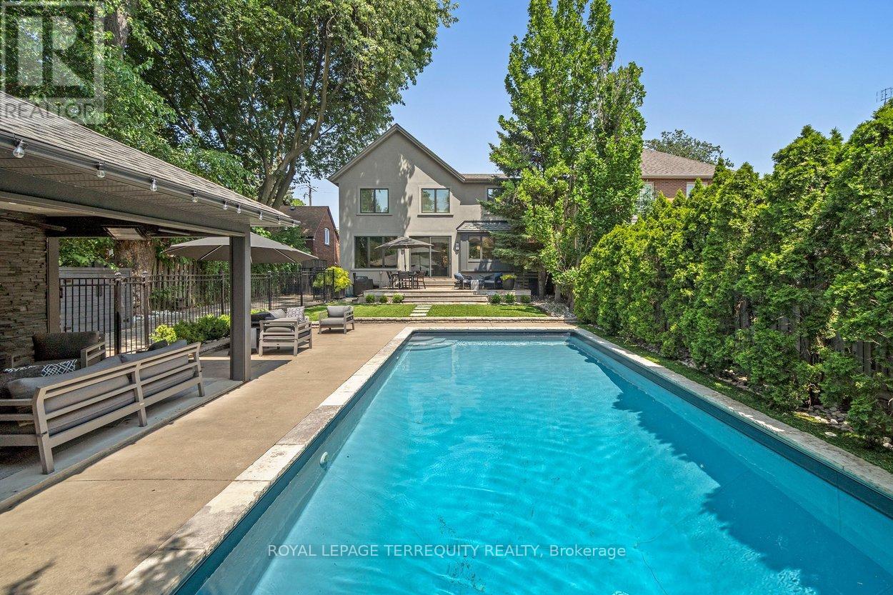 94 Kingsway Crescent, Toronto, Ontario  M8X 2R9 - Photo 36 - W13024008