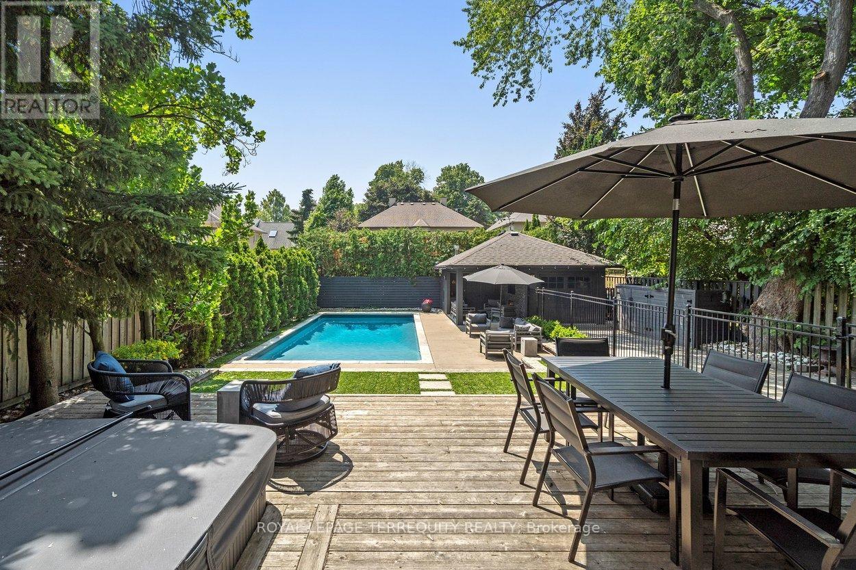 94 Kingsway Crescent, Toronto, Ontario  M8X 2R9 - Photo 40 - W13024008