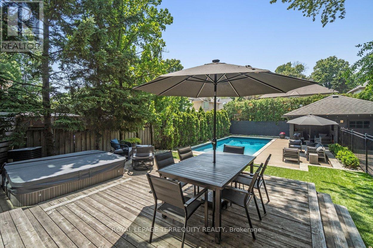 94 Kingsway Crescent, Toronto, Ontario  M8X 2R9 - Photo 41 - W13024008