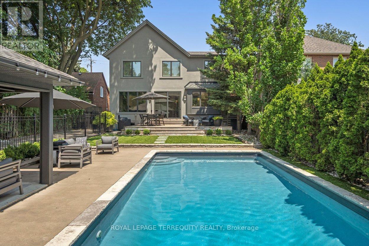 94 Kingsway Crescent, Toronto, Ontario  M8X 2R9 - Photo 43 - W13024008