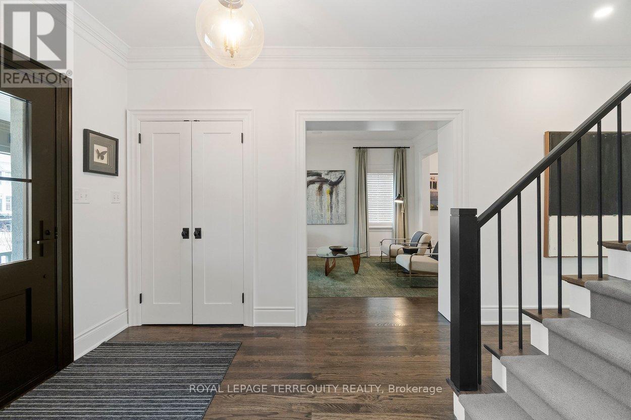 94 Kingsway Crescent, Toronto, Ontario  M8X 2R9 - Photo 6 - W13024008