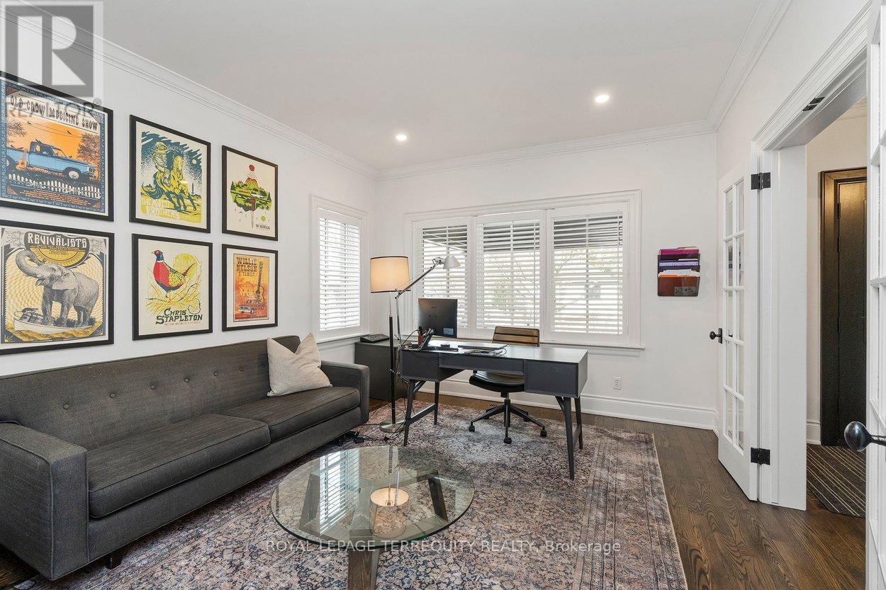 94 Kingsway Crescent, Toronto, Ontario  M8X 2R9 - Photo 7 - W13024008