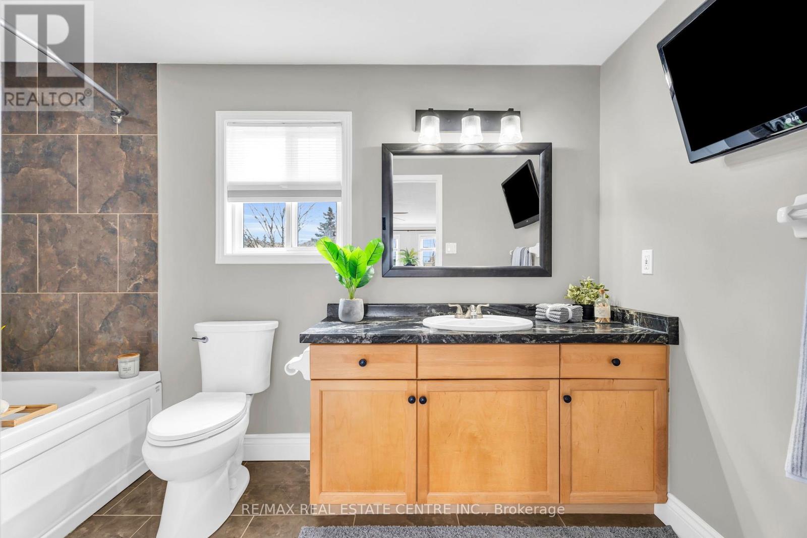 11 Chapman Road, Orangeville, Ontario  L9W 5C7 - Photo 21 - W13024142