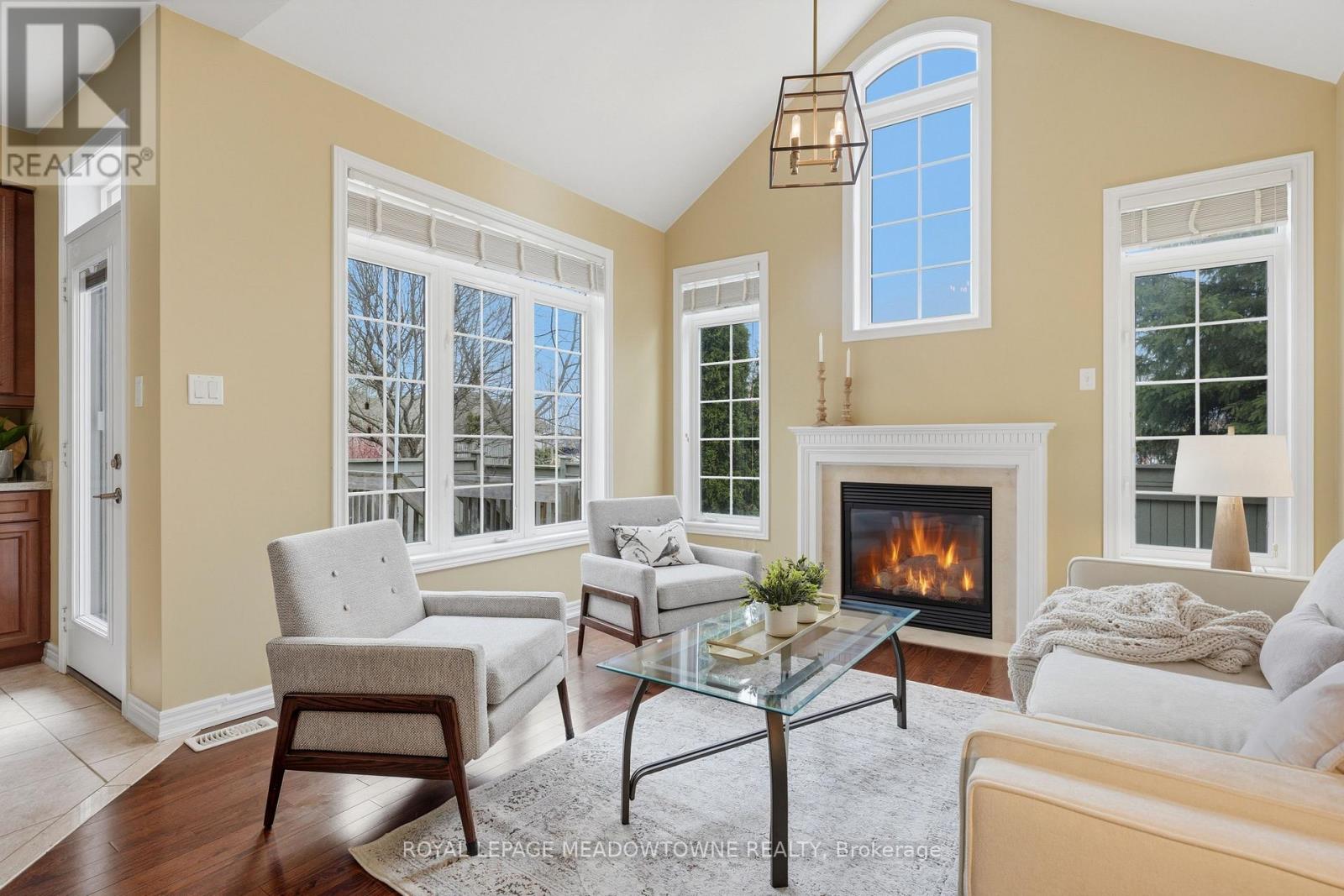 26 Garrison Square E, Halton Hills (Georgetown), Ontario  L7G 0B9 - Photo 21 - W13024206