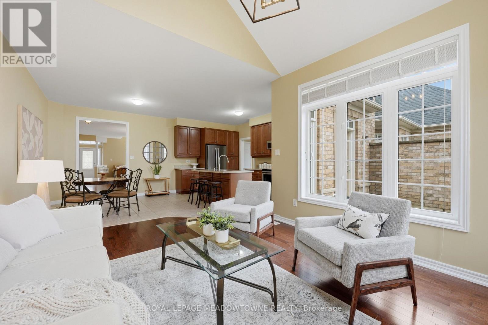 26 Garrison Square E, Halton Hills (Georgetown), Ontario  L7G 0B9 - Photo 23 - W13024206