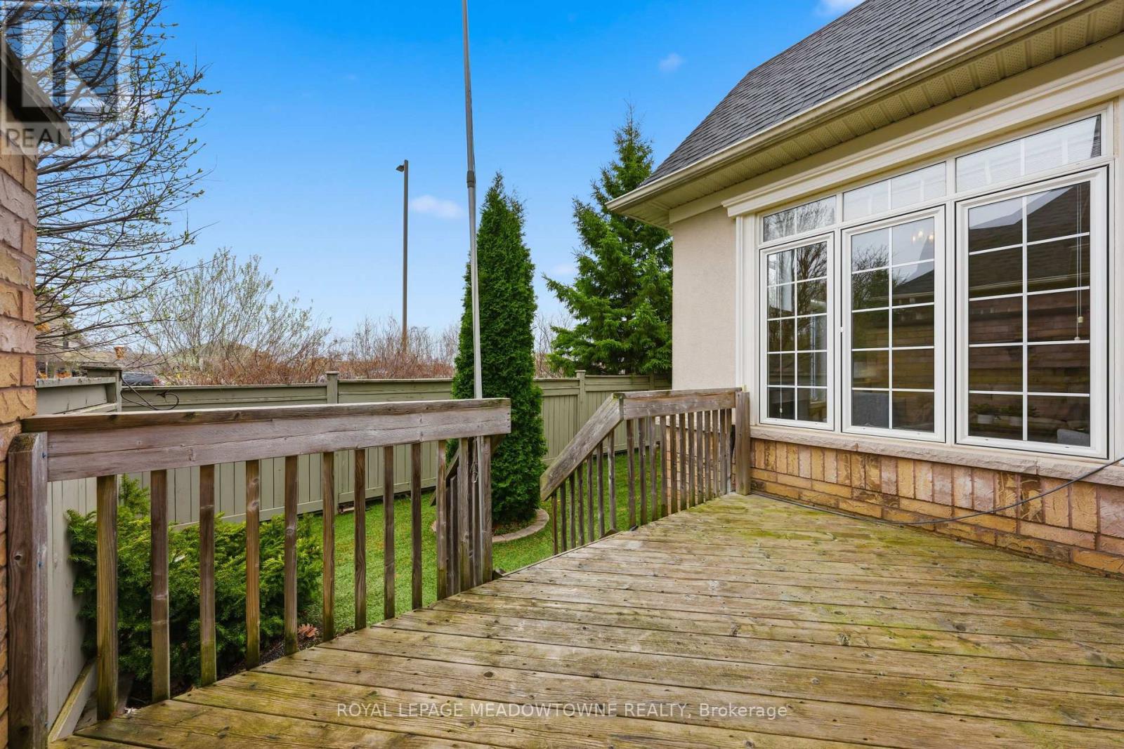 26 Garrison Square E, Halton Hills (Georgetown), Ontario  L7G 0B9 - Photo 44 - W13024206