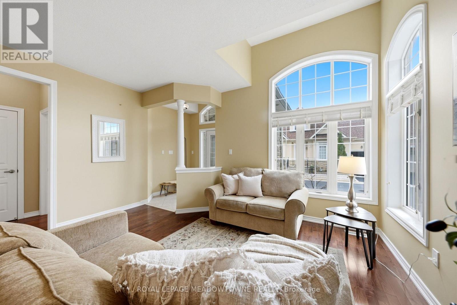 26 Garrison Square E, Halton Hills (Georgetown), Ontario  L7G 0B9 - Photo 8 - W13024206