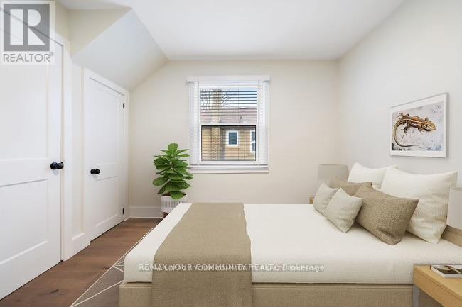 Main - 42 Lockerbie Avenue, Toronto, Ontario  M9N 3A2 - Photo 8 - W13024250