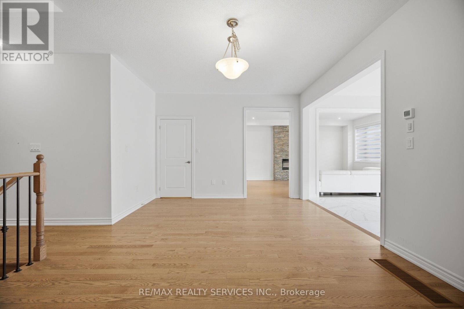 26 Gatherwood Terrace, Caledon, Ontario  L7C 4M5 - Photo 9 - W13024292