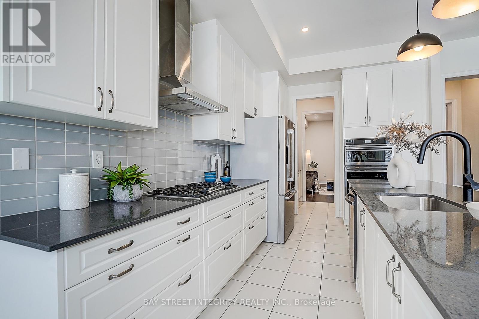 38 Settlers Road E, Oakville, Ontario  L6H 0Y8 - Photo 14 - W13024298