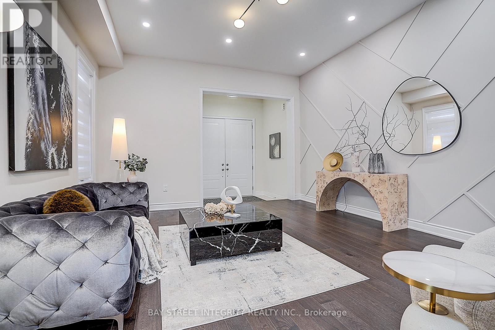 38 Settlers Road E, Oakville, Ontario  L6H 0Y8 - Photo 3 - W13024298