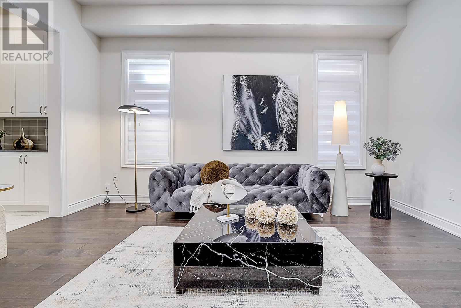 38 Settlers Road E, Oakville, Ontario  L6H 0Y8 - Photo 4 - W13024298