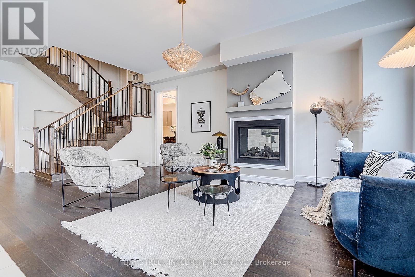 38 Settlers Road E, Oakville, Ontario  L6H 0Y8 - Photo 6 - W13024298