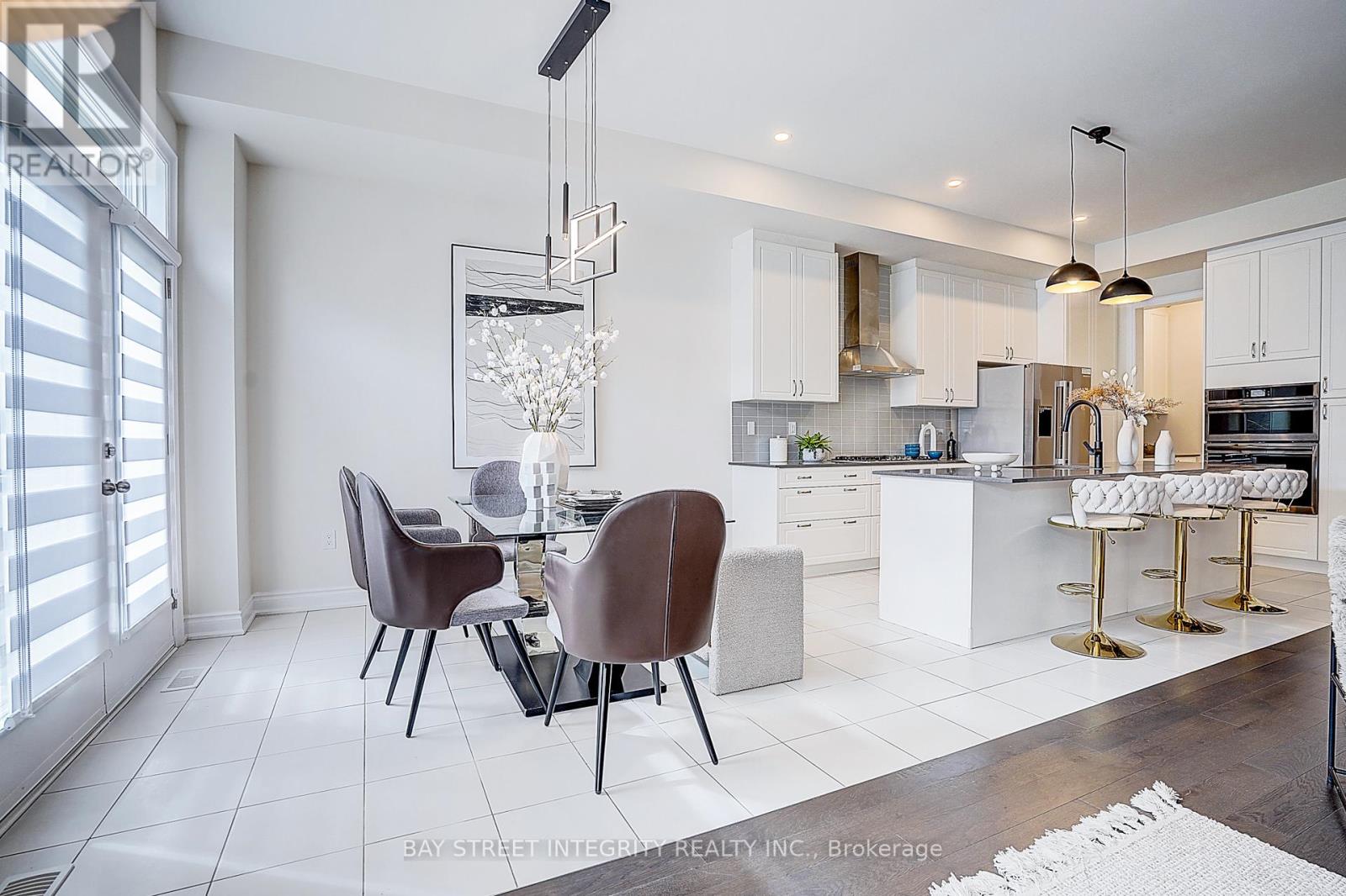 38 Settlers Road E, Oakville, Ontario  L6H 0Y8 - Photo 9 - W13024298