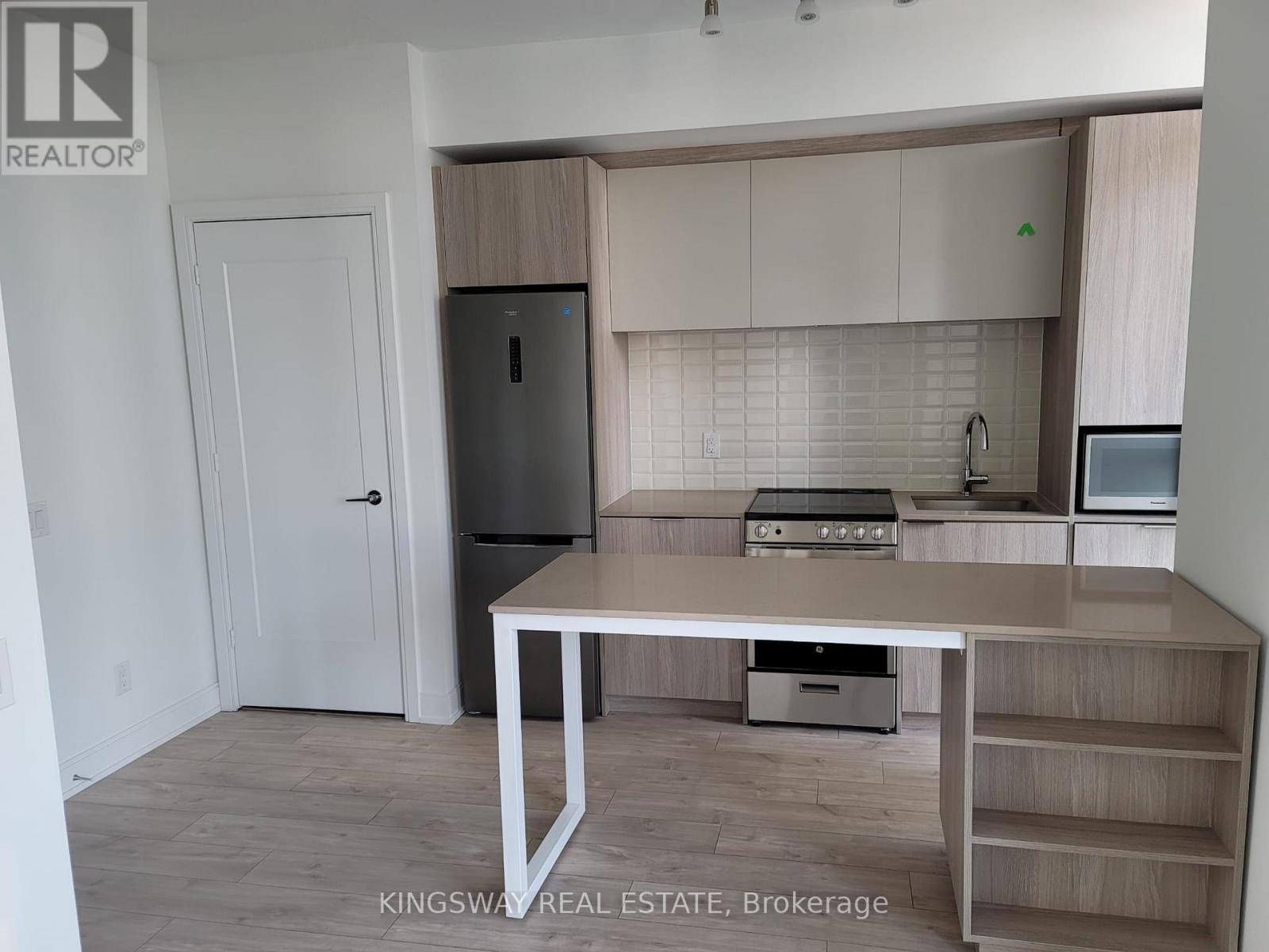 2108 - 70 Annie Craig Drive, Toronto, Ontario  M8V 0G2 - Photo 5 - W12902100