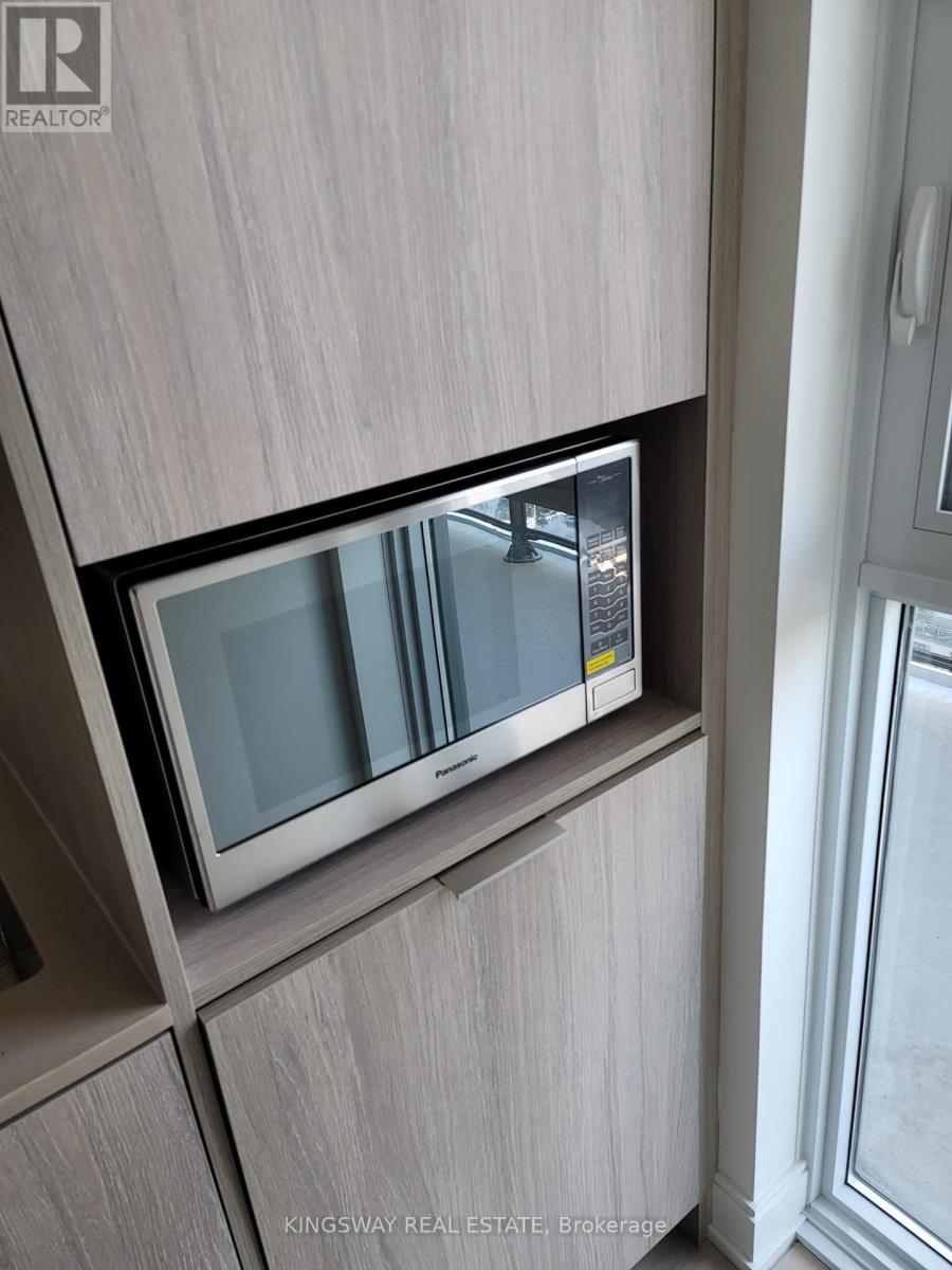 2108 - 70 Annie Craig Drive, Toronto, Ontario  M8V 0G2 - Photo 8 - W12902100