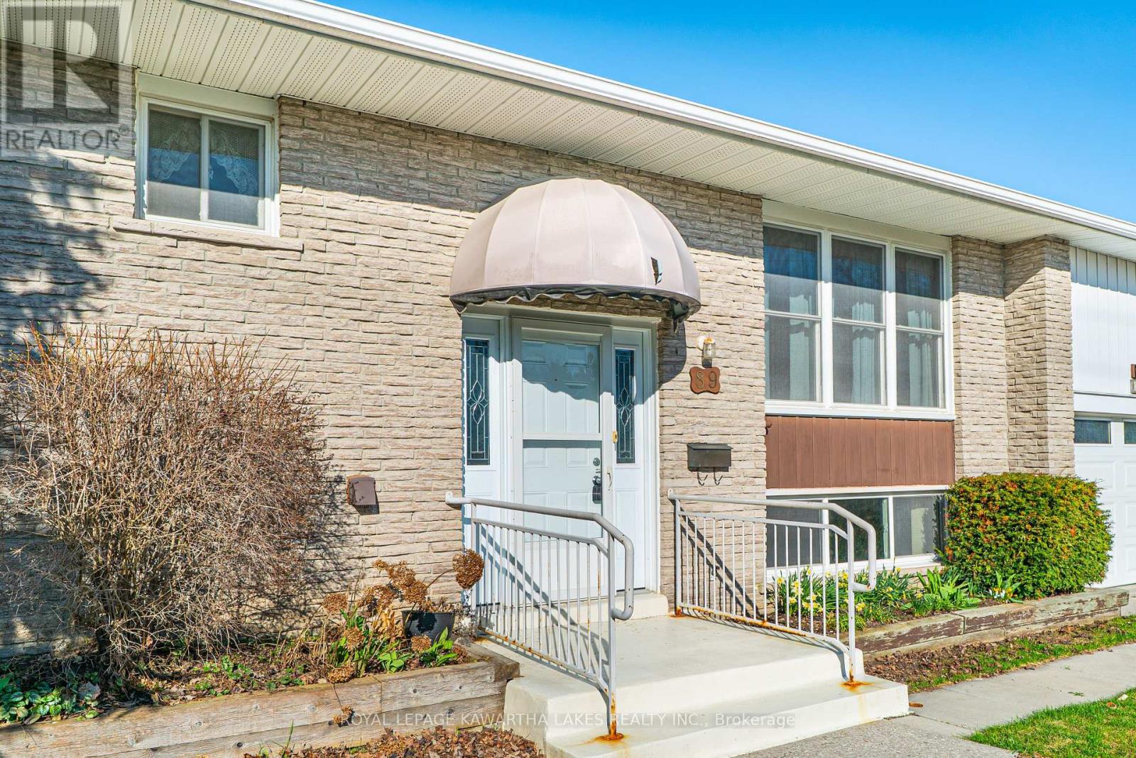 89 Angeline Street S, Kawartha Lakes, Ontario  K9V 3L4 - Photo 5 - X12615912