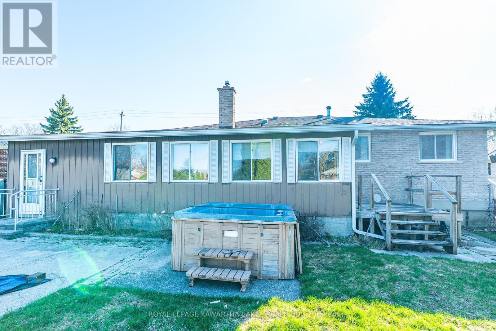 89 Angeline Street S, Kawartha Lakes, Ontario  K9V 3L4 - Photo 45 - X12615912