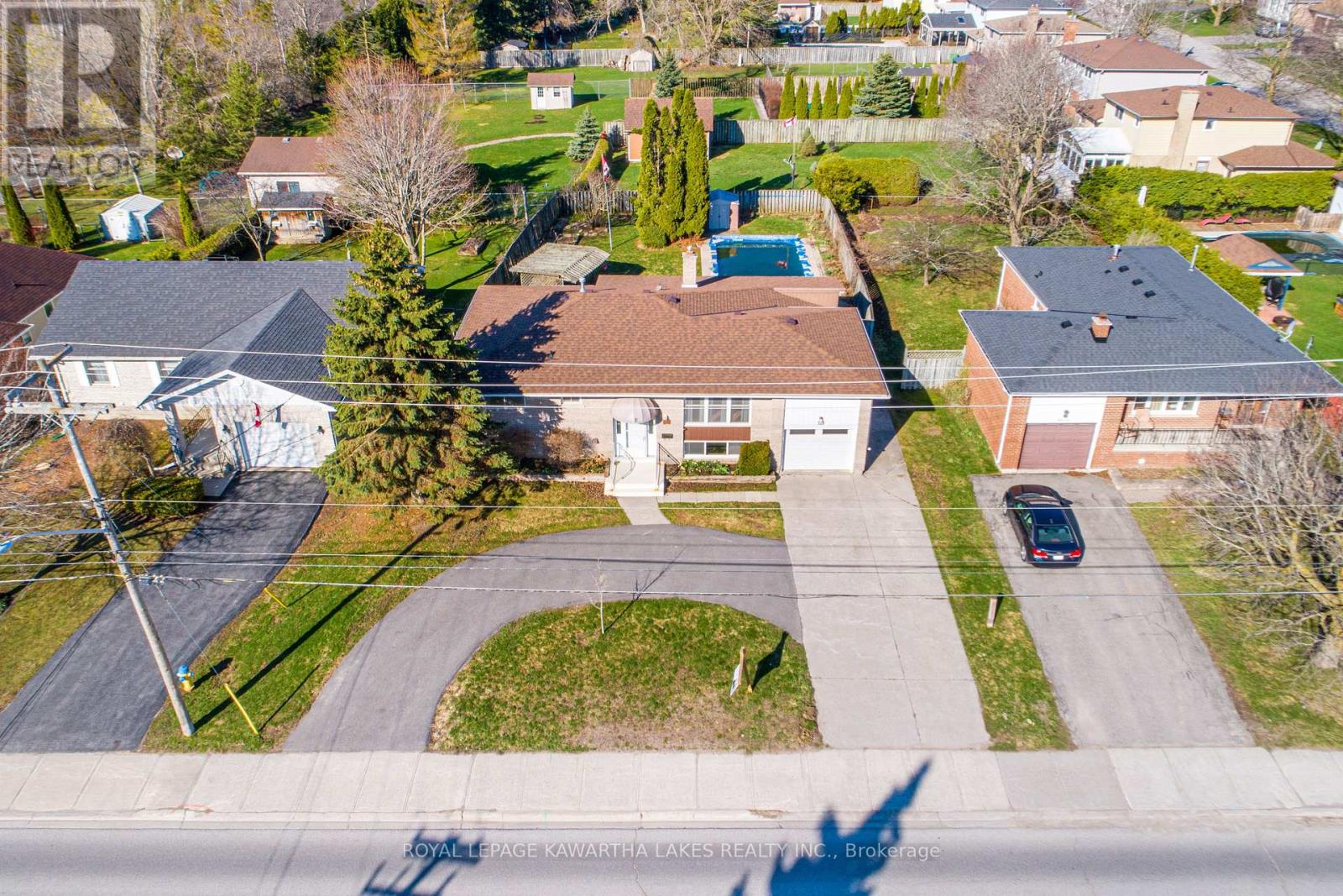 89 Angeline Street S, Kawartha Lakes, Ontario  K9V 3L4 - Photo 6 - X12615912