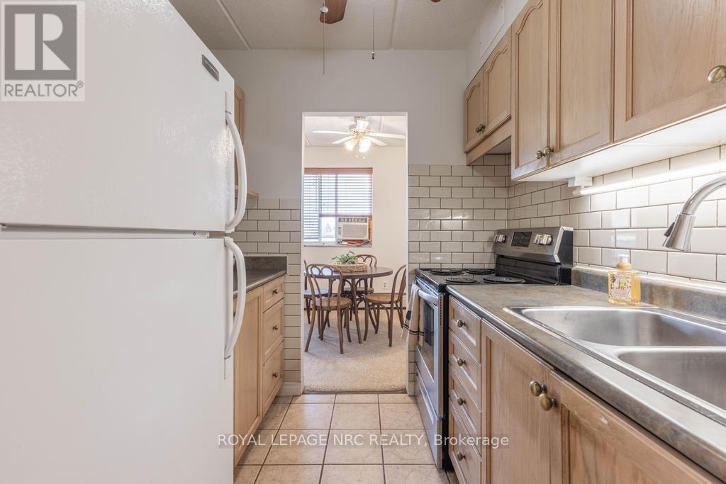 410 - 198 Scott Street, St. Catharines, Ontario  L2N 5T3 - Photo 11 - X13023986