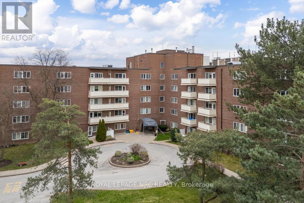 410 - 198 Scott Street, St. Catharines, Ontario  L2N 5T3 - Photo 2 - X13023986