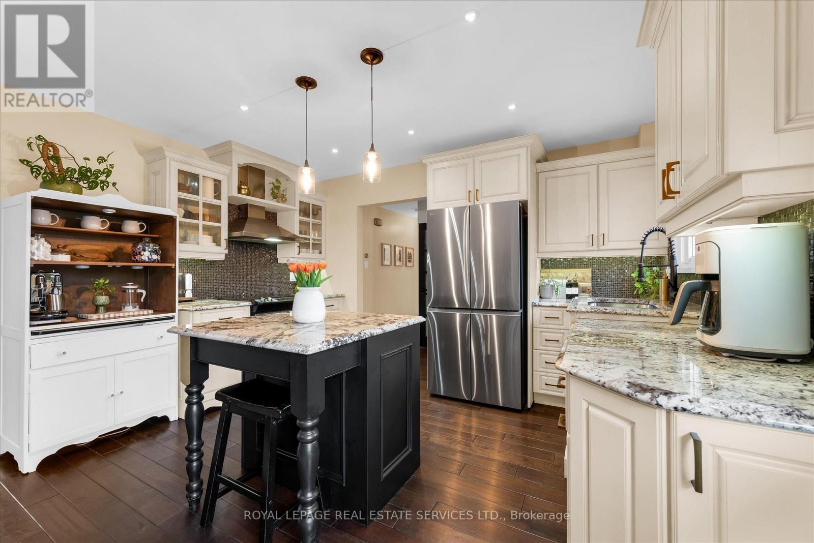 20 Casablanca Boulevard, Grimsby, Ontario  L3M 3Z1 - Photo 12 - X13024168