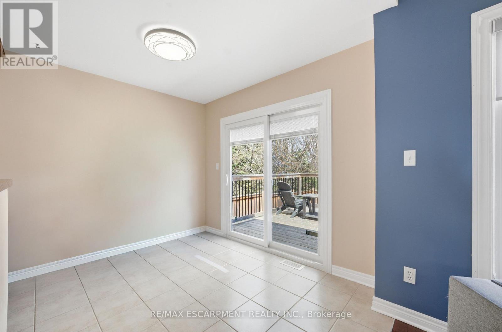 426 Barrington Court, Fort Erie, Ontario  L0S 1N0 - Photo 11 - X13024198