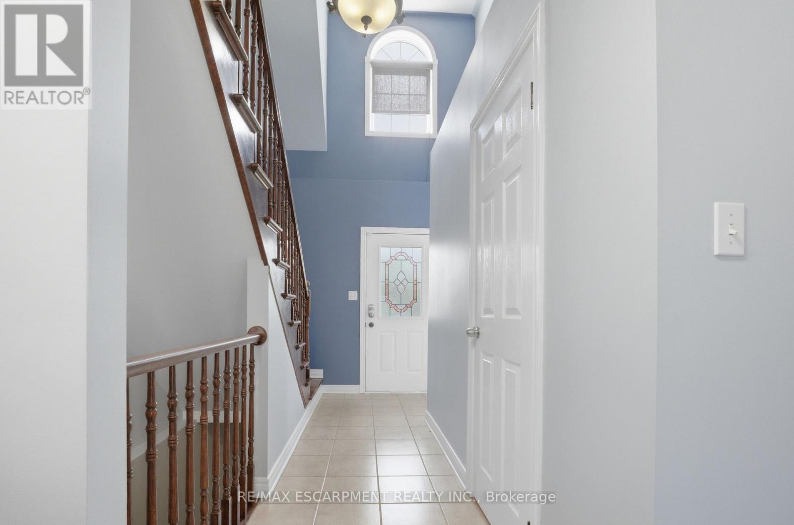 426 Barrington Court, Fort Erie, Ontario  L0S 1N0 - Photo 5 - X13024198