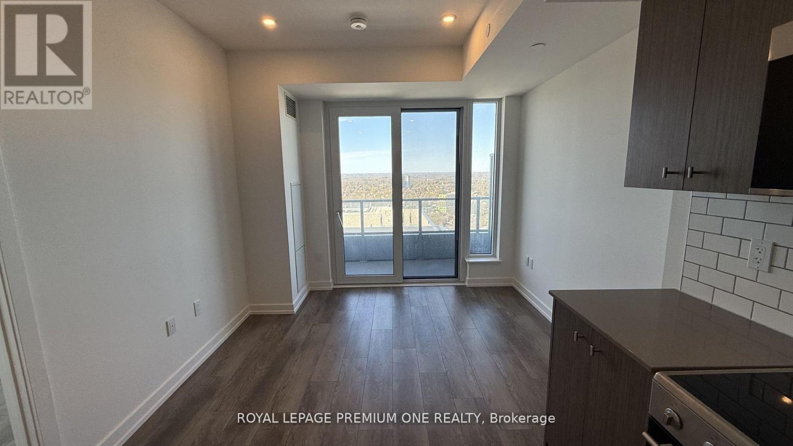 2414 - 15 Wellington Street S, Kitchener, Ontario  N2G 0E4 - Photo 15 - X13024226