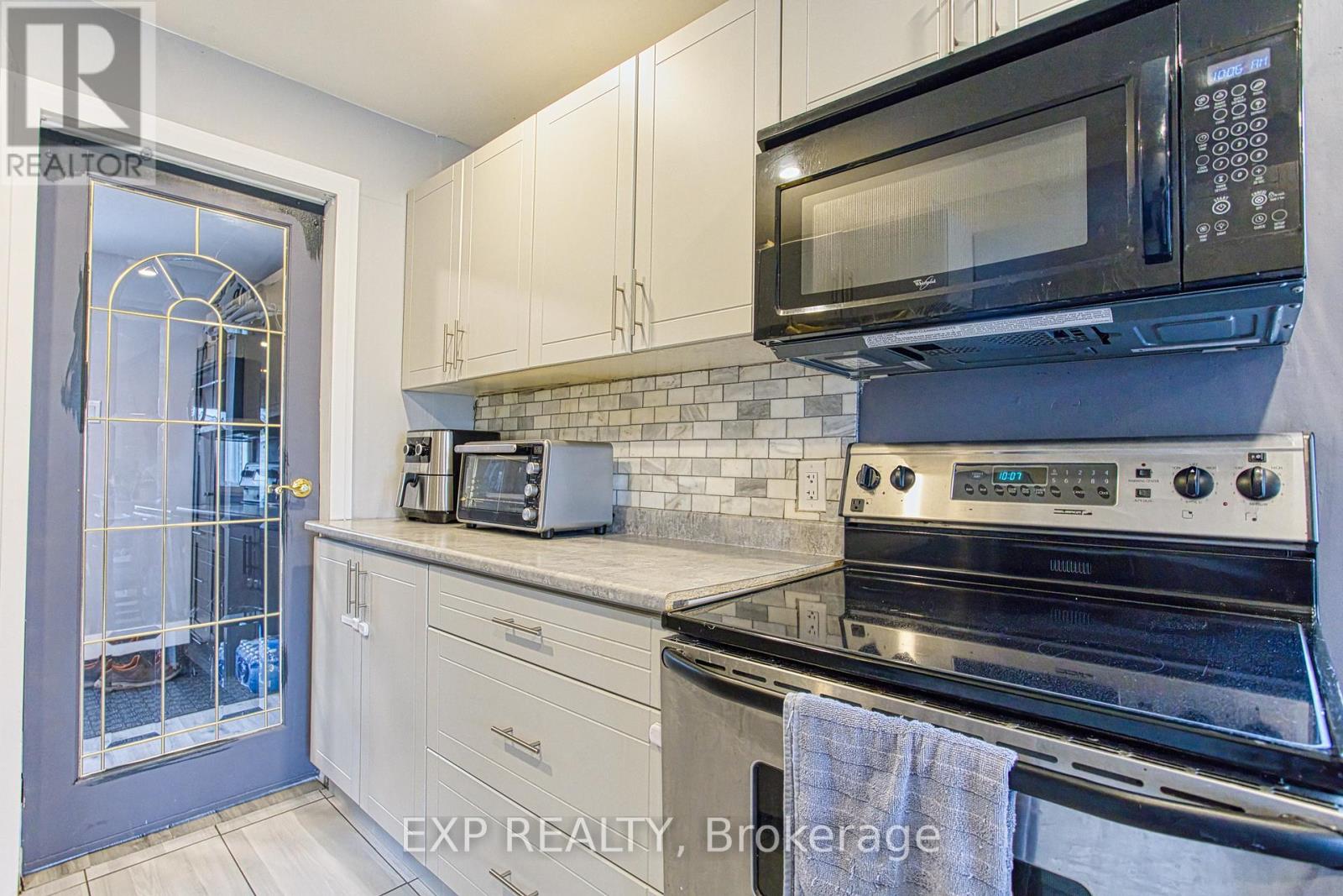 352 Fairfield Avenue, Hamilton (Homeside), Ontario  L8H 5H8 - Photo 13 - X13024236