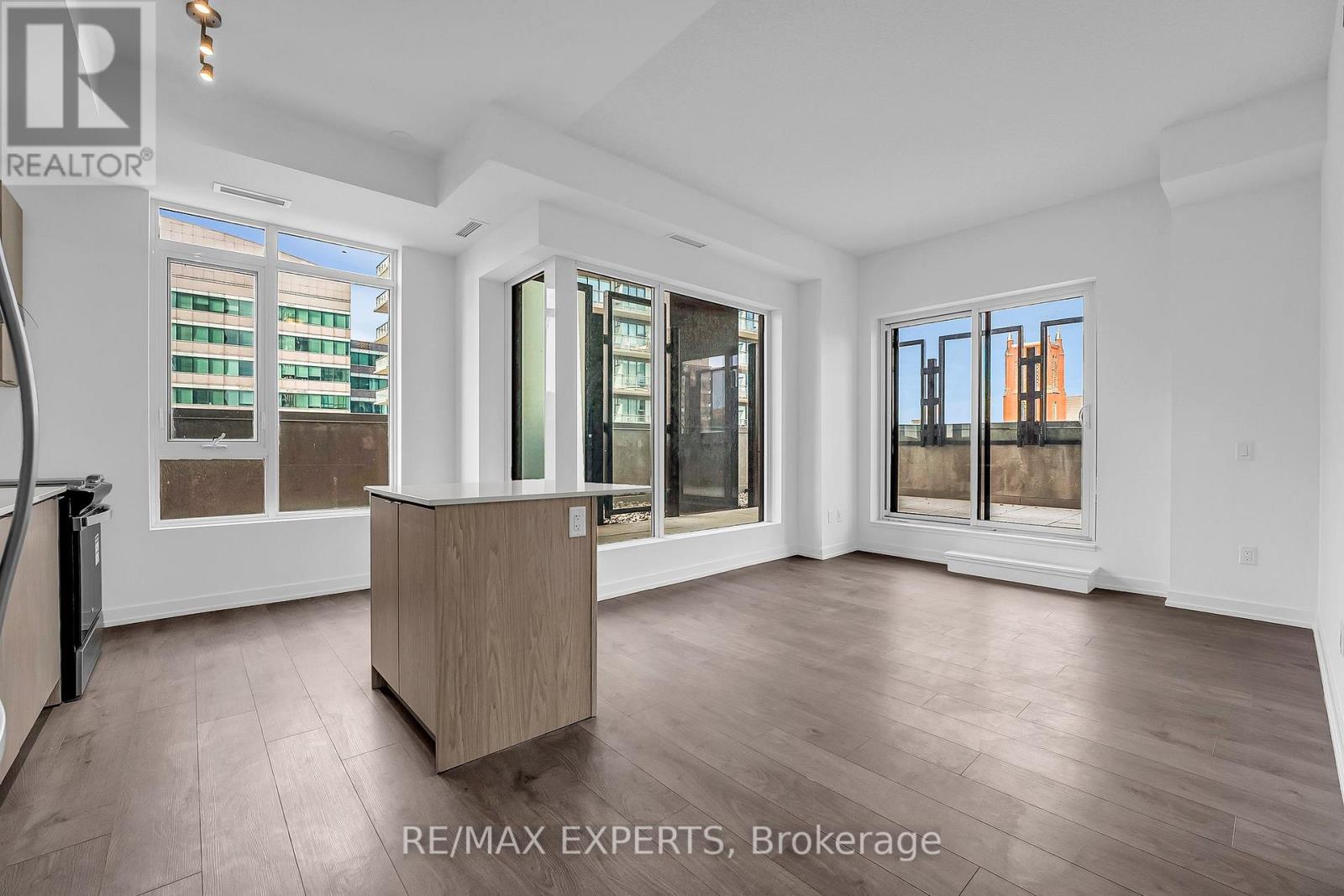 502 - 55 Duke Street, Kitchener, Ontario  N2H 0C9 - Photo 11 - X13024260