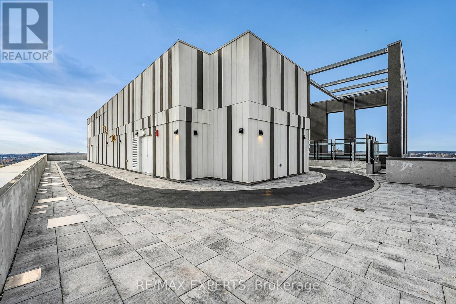 502 - 55 Duke Street, Kitchener, Ontario  N2H 0C9 - Photo 35 - X13024260